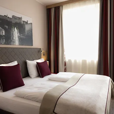 Max70 Hotel