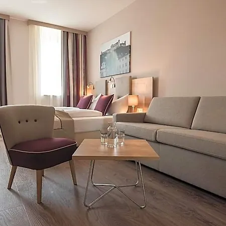 Max70 Hotel 3*