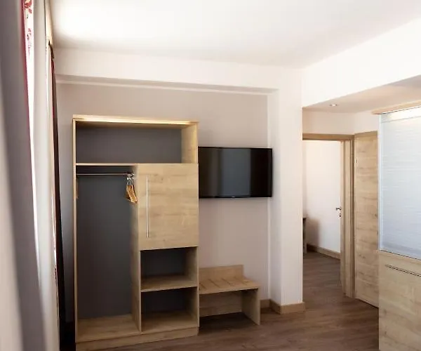 Ξενοδοχείο Max70 3*