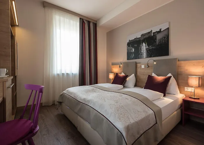 Ξενοδοχείο Max70 3*