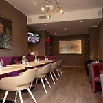 Max70 Hotel 3*