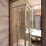 Max70 Hotel