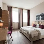 Max70 3* Salzbourg