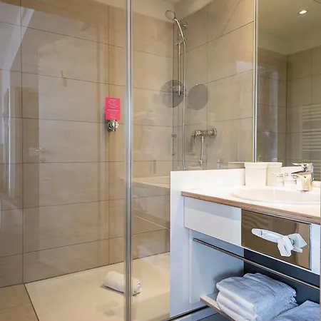 Otel Max70 3*